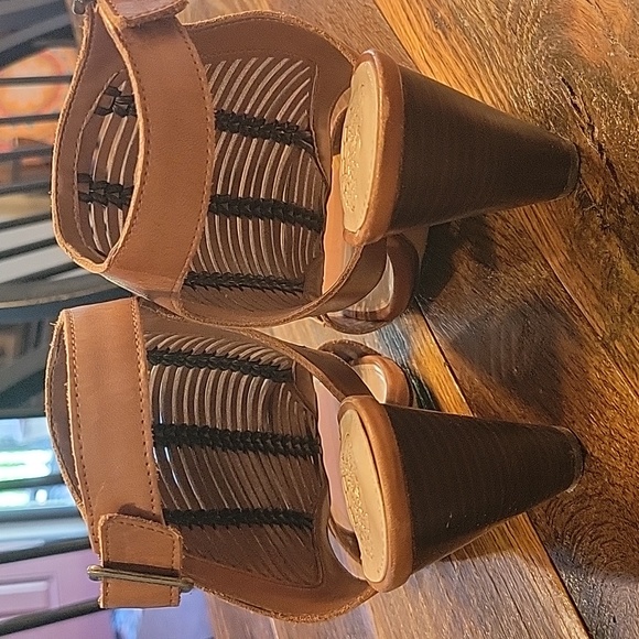 Vince Camuto size 8 Brown Wedge Sandals - Picture 5 of 8